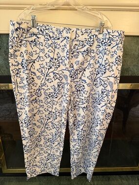J. Jill White and Blue Floral Capris